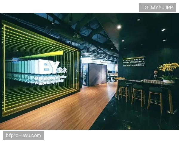 Saka凭借速度与技巧助力球队进攻,展现卓越表现 Saka凭借速度与技巧助力球队进攻,展现卓越表现