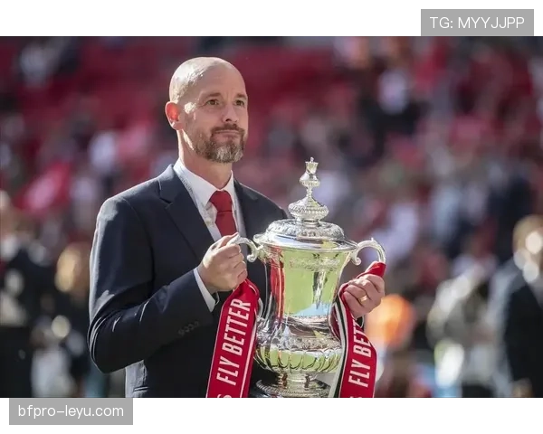 勒沃库森新援强势加盟，助力球队状态回暖重燃争冠希望