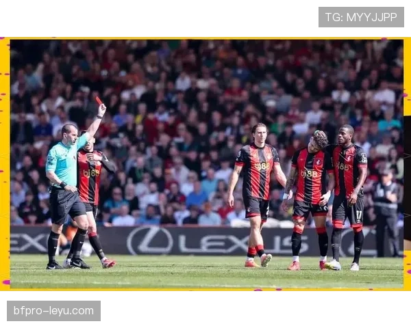 英超高层呼吁改进VAR系统以重建对裁判判罚的信任