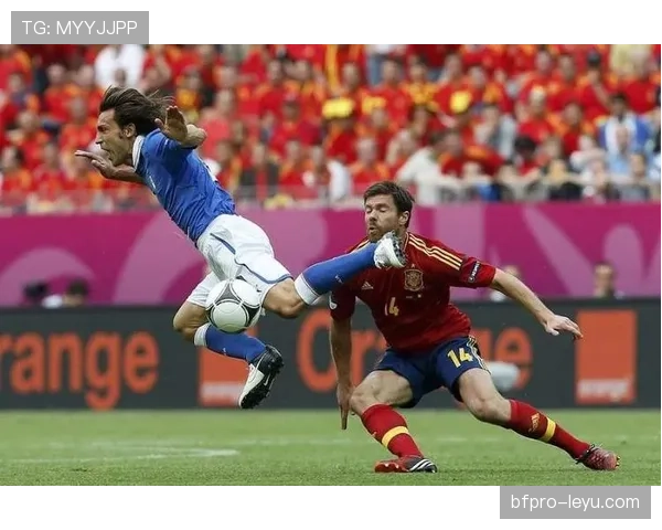 阿隆索携手世界杯冠军队友重聚，共忆辉煌岁月传承球队精神