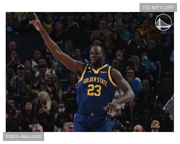 扬尼斯利用挡拆突破拉开空间提升关键时刻得分效率