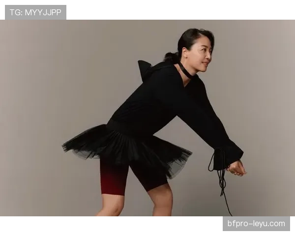 魏秋月退役后这生活也太松弛了吧，训练馆换成了咖啡馆？